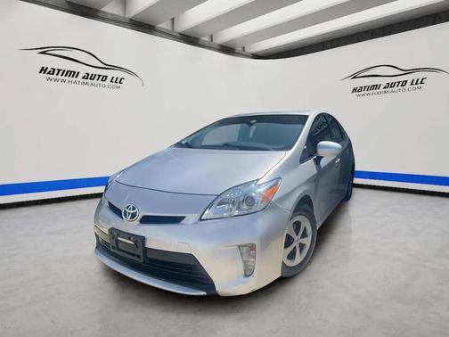 Silver 2015 Toyota Prius Three