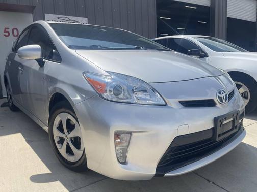 Silver 2015 Toyota Prius Three