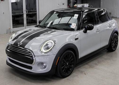 White 2021 MINI Hardtop Oxford Edition