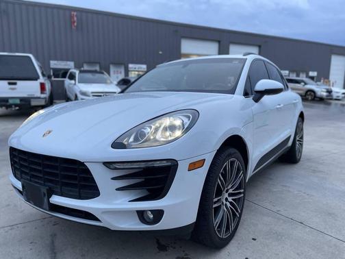2016 Porsche Macan S