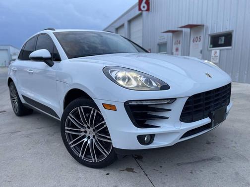 2016 Porsche Macan S