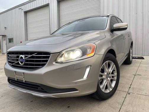 Gold 2016 Volvo XC60 T5 Drive-E Platinum