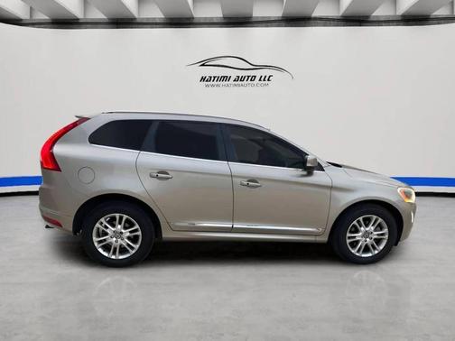 Gold 2016 Volvo XC60 T5 Drive-E Platinum