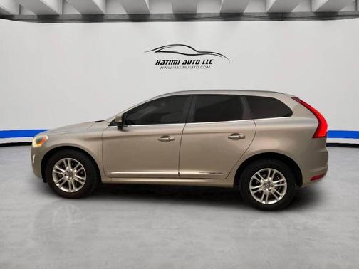 Gold 2016 Volvo XC60 T5 Drive-E Platinum