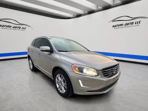 Gold 2016 Volvo XC60 T5 Drive-E Platinum