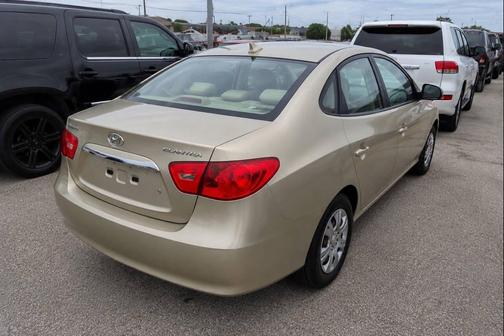 Tan 2010 Hyundai ELANTRA GLS