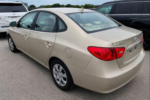 Tan 2010 Hyundai ELANTRA GLS