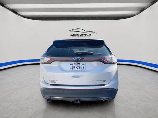 White 2016 Ford Edge Titanium