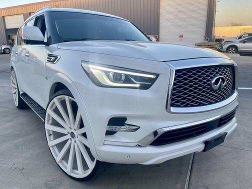 2018 INFINITI QX80 Base