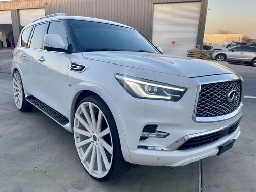 2018 INFINITI QX80 Base