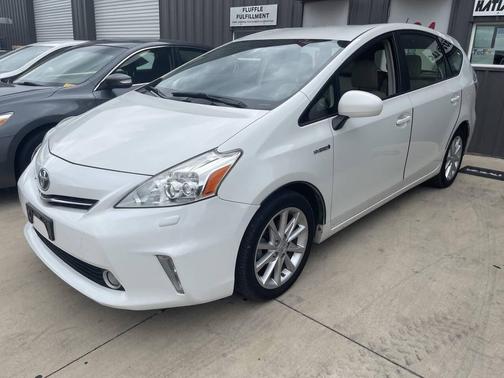White 2014 Toyota Prius v Five