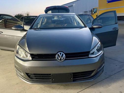 2015 Volkswagen Golf Auto TSI S w/Sunroof