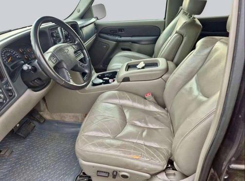 2003 Chevrolet Suburban 1500 LT