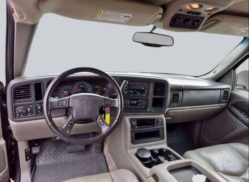 2003 Chevrolet Suburban 1500 LT