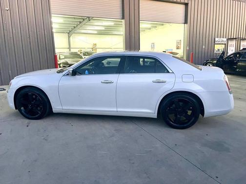 2012 Chrysler 300C Luxury Series