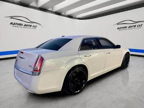 2012 Chrysler 300C Luxury Series