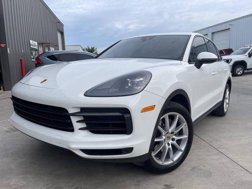 White 2019 Porsche Cayenne Cayenne