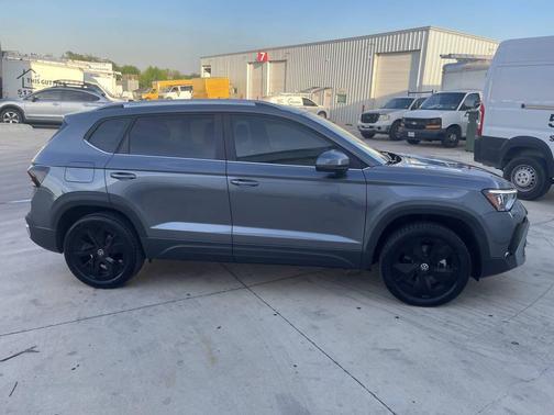 Gray 2025 Volkswagen Taos 1.5T SE