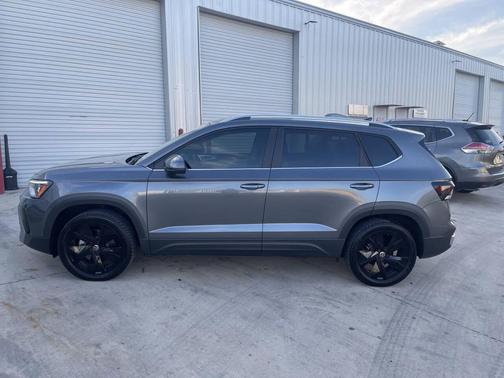Gray 2025 Volkswagen Taos 1.5T SE