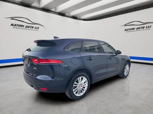 2017 Jaguar F-PACE 35t Prestige