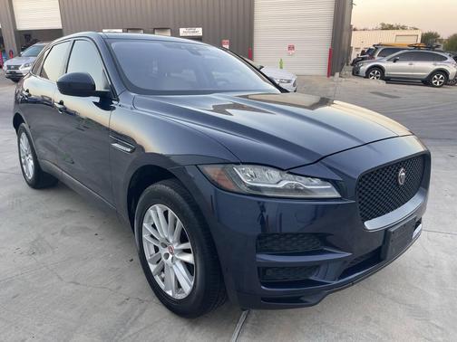 2017 Jaguar F-PACE 35t Prestige