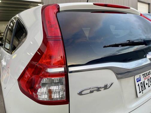 White 2015 Honda CR-V EX