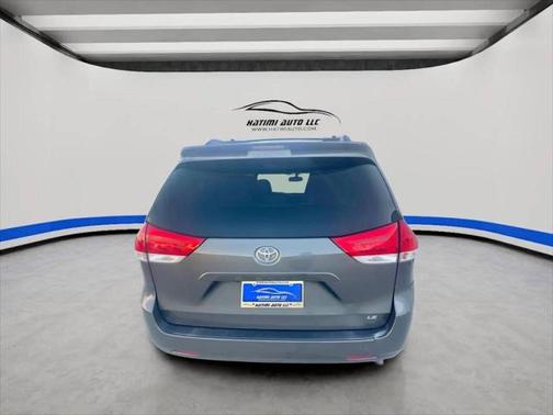 2012 Toyota Sienna LE