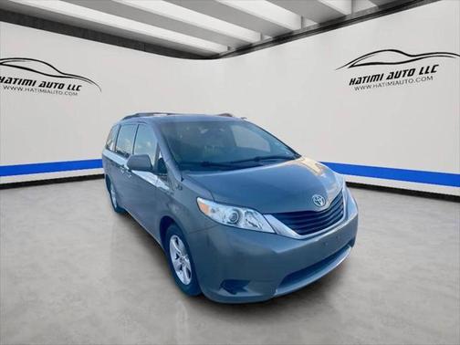 2012 Toyota Sienna LE