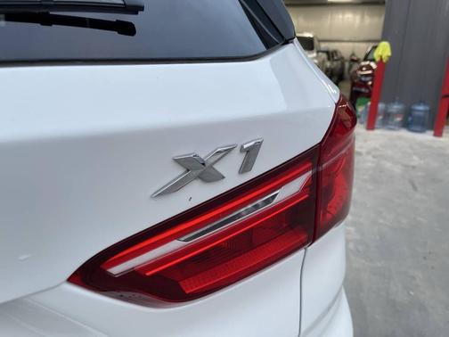 2017 BMW X1 sDrive28i
