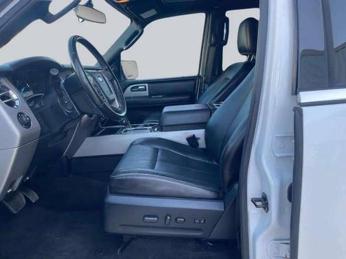 White 2017 Ford Expedition Limited