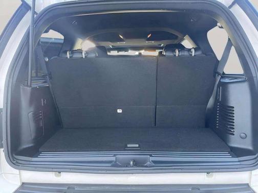 White 2017 Ford Expedition Limited