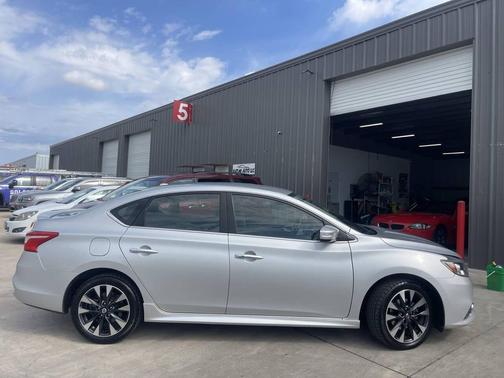 2016 Nissan Sentra SR