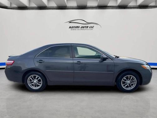 Gray 2009 Toyota Camry LE