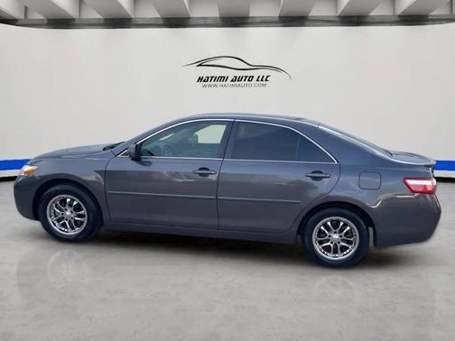 Gray 2009 Toyota Camry LE