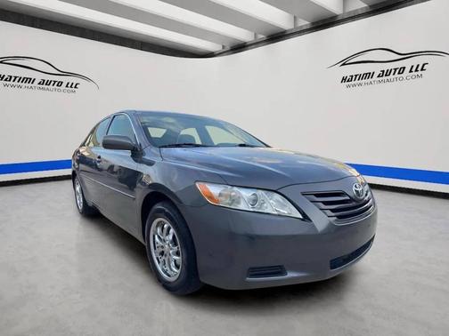 Gray 2009 Toyota Camry LE