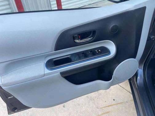 2012 Toyota Prius c Three