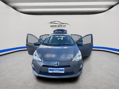 2012 Toyota Prius c Three