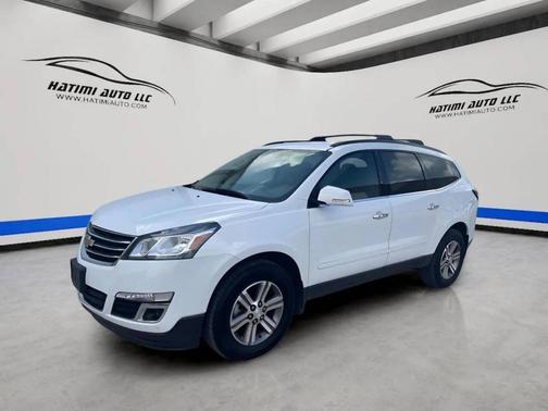 White 2016 Chevrolet Traverse 2LT