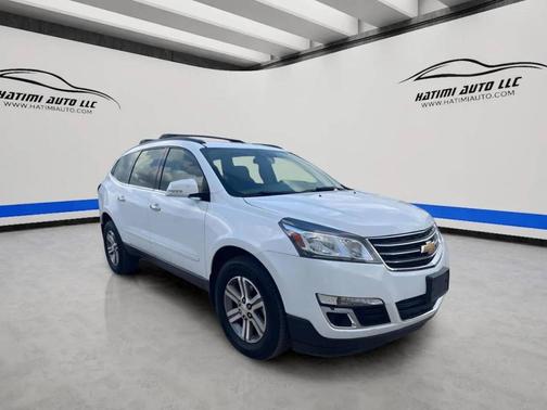 White 2016 Chevrolet Traverse 2LT