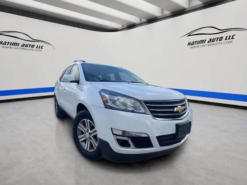 White 2016 Chevrolet Traverse 2LT