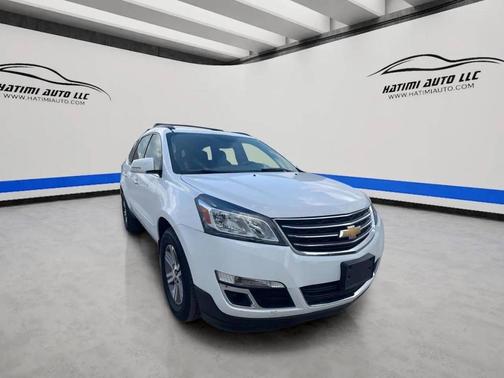 White 2016 Chevrolet Traverse 2LT