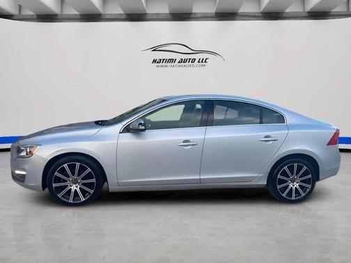 Silver 2018 Volvo S60 Inscription T5