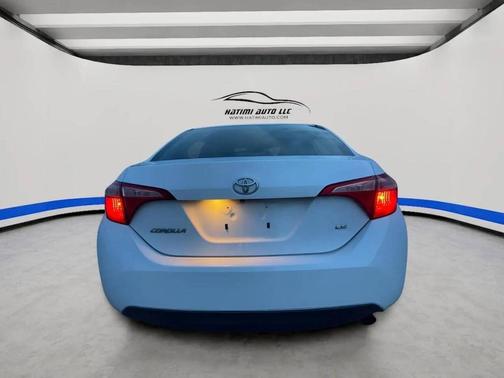 2018 Toyota Corolla LE