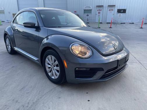 Gray 2019 Volkswagen Beetle 2.0T S