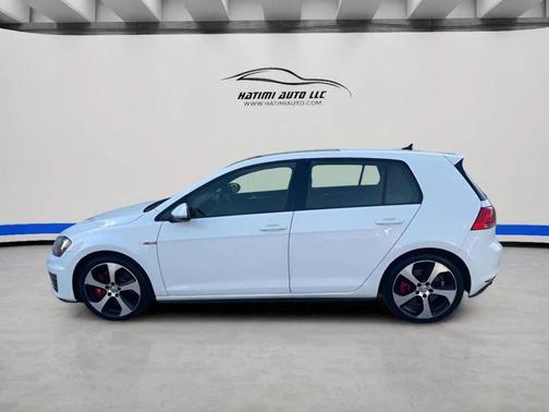 White 2017 Volkswagen Golf GTI 2.0T SE 4-Door