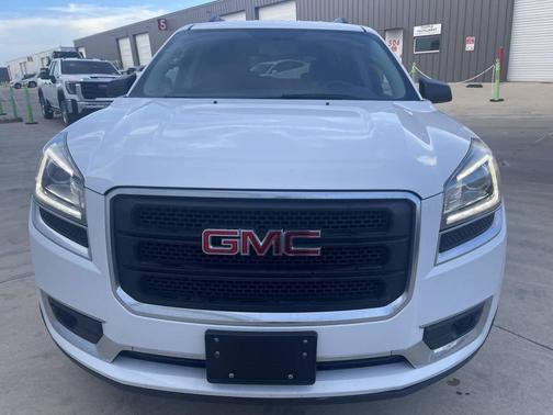 White 2016 GMC Acadia SLE-1