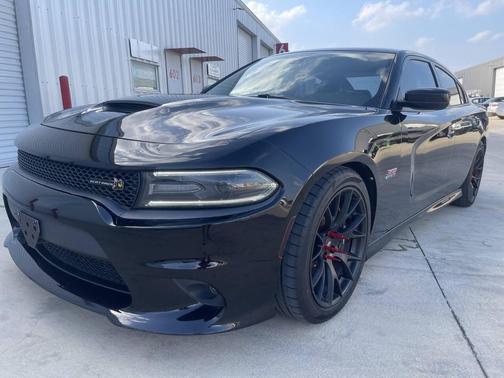 Black 2017 Dodge Charger R/T Scat Pack