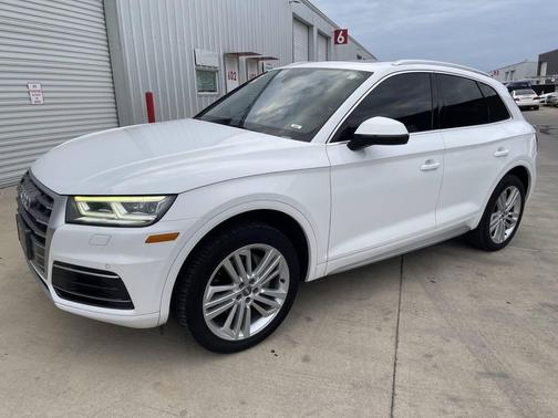 2018 Audi Q5 2.0T Premium Plus