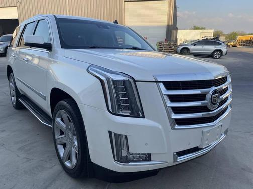 White 2015 Cadillac Escalade Luxury