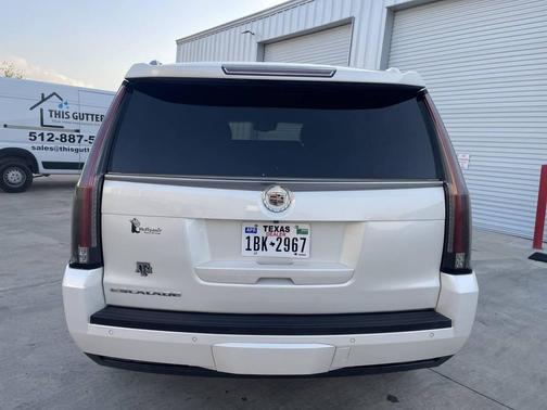 White 2015 Cadillac Escalade Luxury